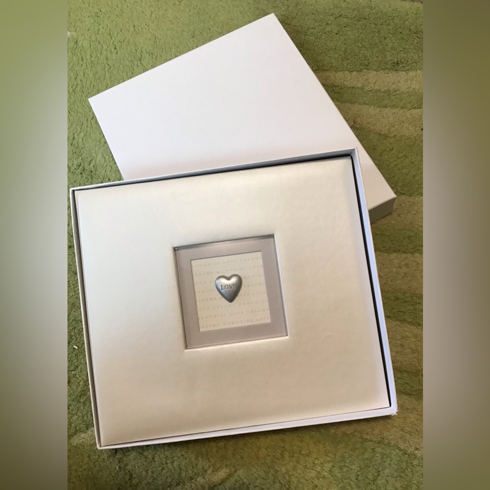 Hallmark scrapbook photo album NWOT
